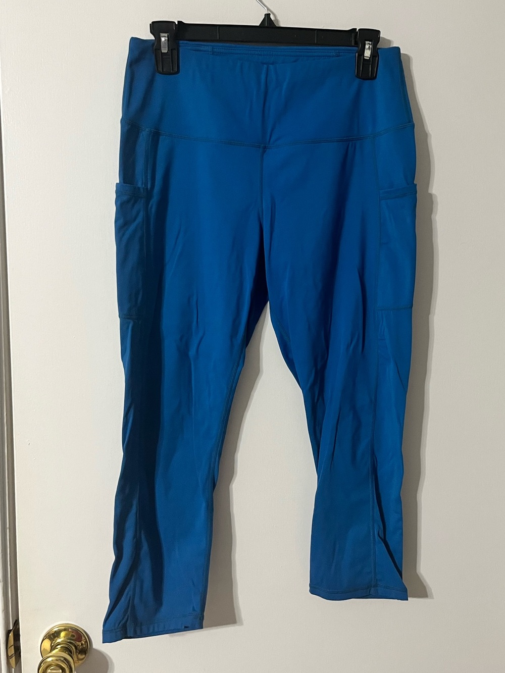 💙 Oalka Pocketed Capri Leggings Amazon Brand